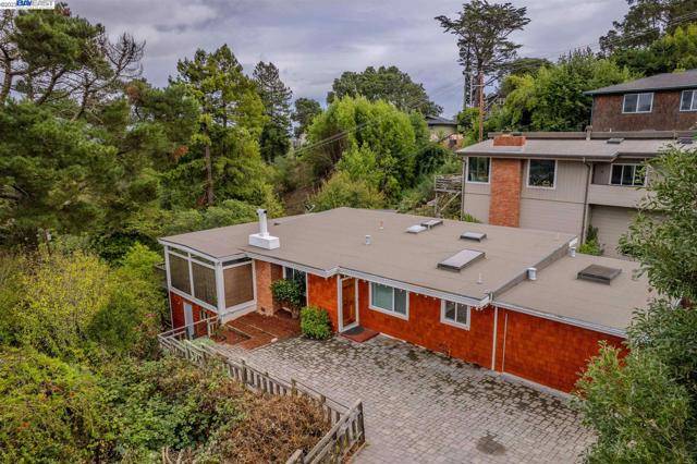 Mill Valley, CA 94941,715 Alta Vista Rd