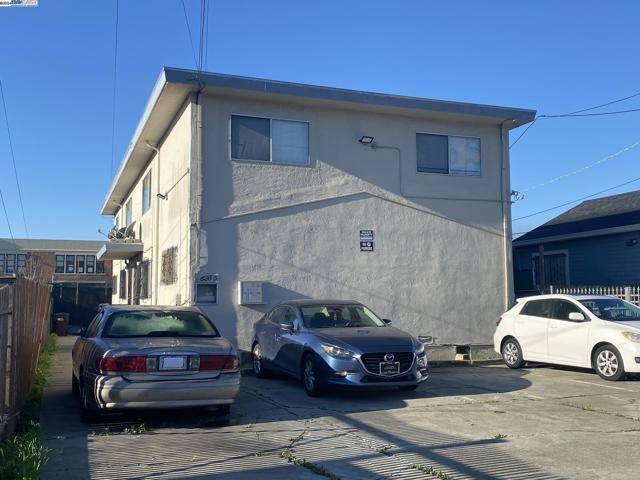 Oakland, CA 94621,6235 Bromley Ave