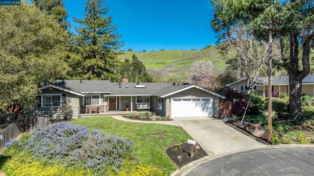 Moraga, CA 94556,7 Louise Ct