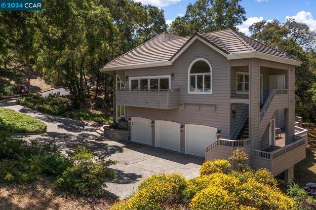 Moraga, CA 94556,27 Merrill Circle S