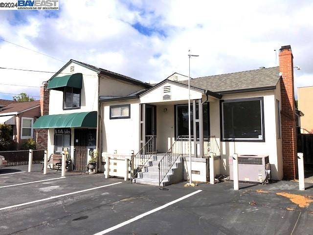 Castro Valley, CA 94546,20821 Chester St