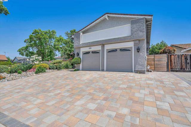 Fremont, CA 94539,45352 Little Foot Pl