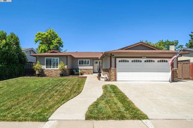 Pleasanton, CA 94588,4672 Herrin Way