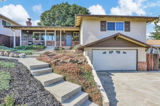 Castro Valley, CA 94546,4642 Lockridge Way