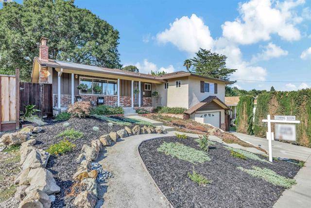 Castro Valley, CA 94546,4642 Lockridge Way