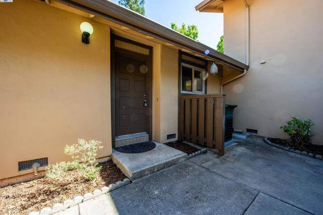 Walnut Creek, CA 94598,1753 Countrywood Ct