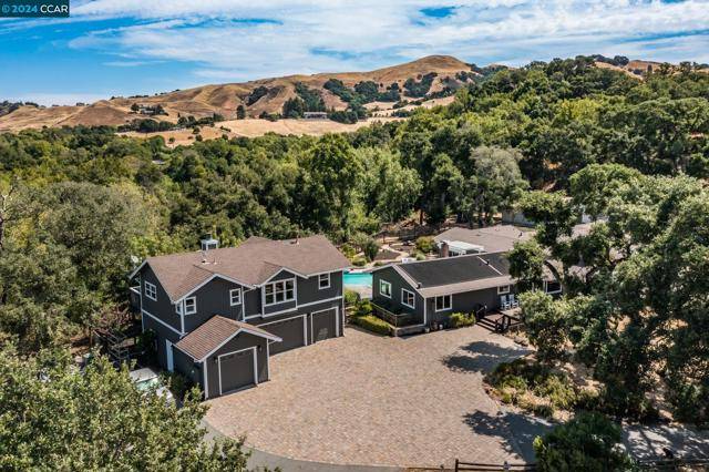 Moraga, CA 94556,1031 Bollinger Canyon