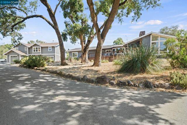 Moraga, CA 94556,1031 Bollinger Canyon