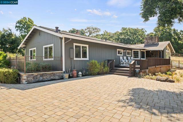 Moraga, CA 94556,1031 Bollinger Canyon