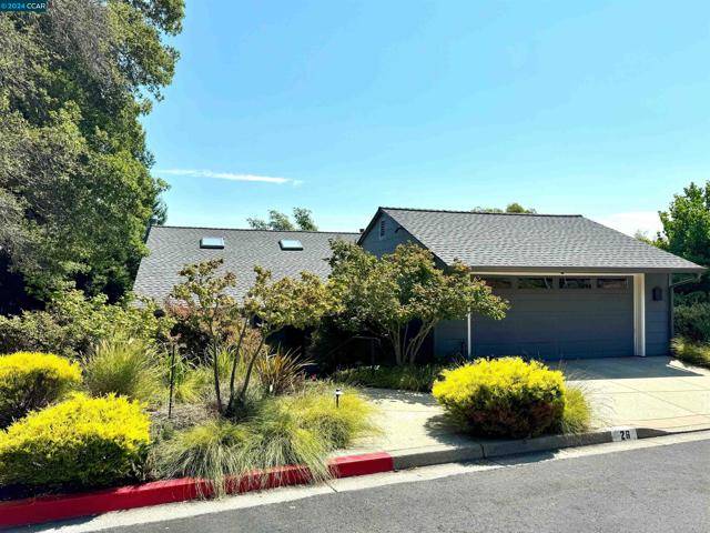 Moraga, CA 94556,26 Sea Pines Street