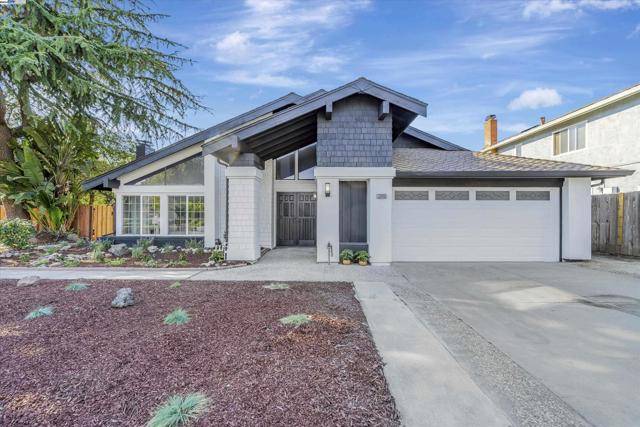 Fremont, CA 94555,32985 Bluebird Loop