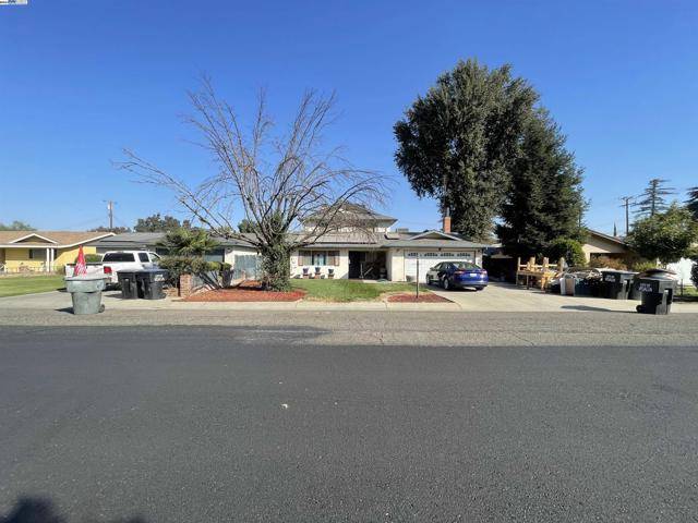 Visalia, CA 93277,1330 West Feemster Ave