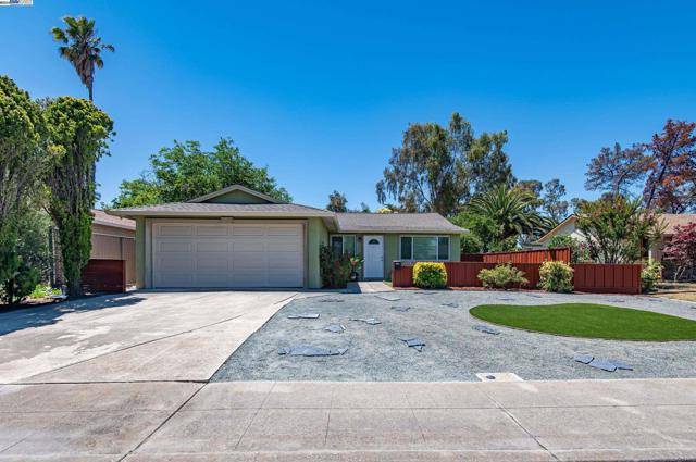 Livermore, CA 94551,5353 Lilac Ave