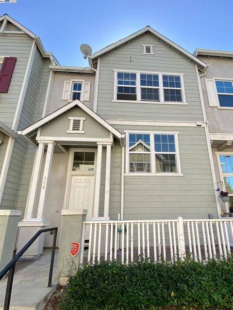 Richmond, CA 94806,320 Summer Ln