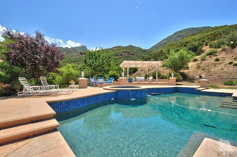 Westlake Village, CA 91361,1321 Country Ranch Road