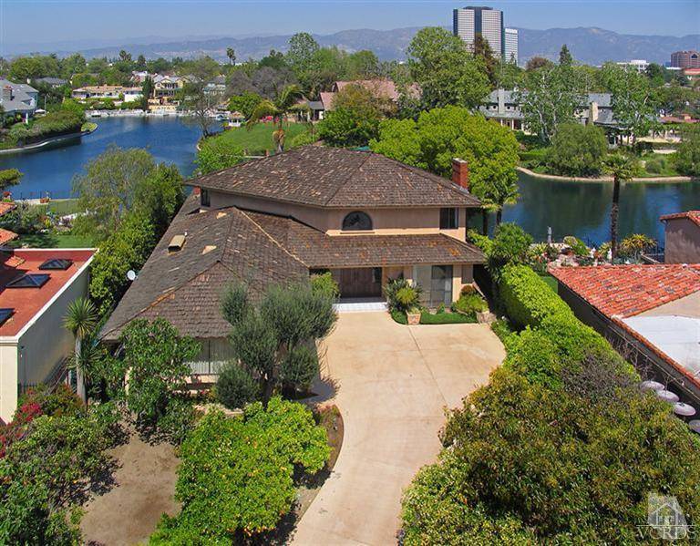 Toluca Lake, CA 91602,10061 Valley Spring Lane