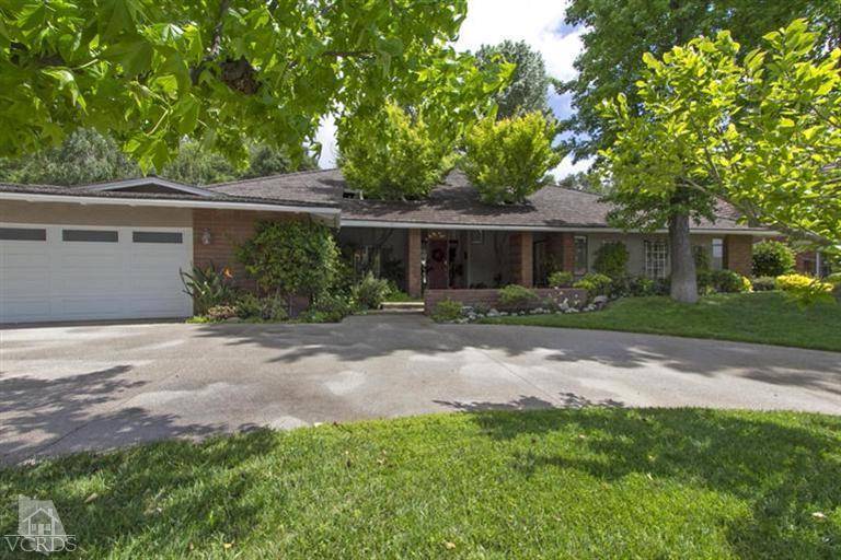 Westlake Village, CA 91361,31542 Rustic Oak Drive