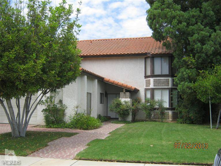 Agoura Hills, CA 91301,29105 Garden Oaks Court