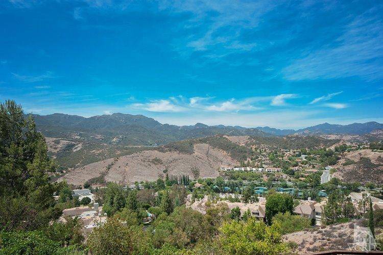 Westlake Village, CA 91361,32088 Canterhill Place