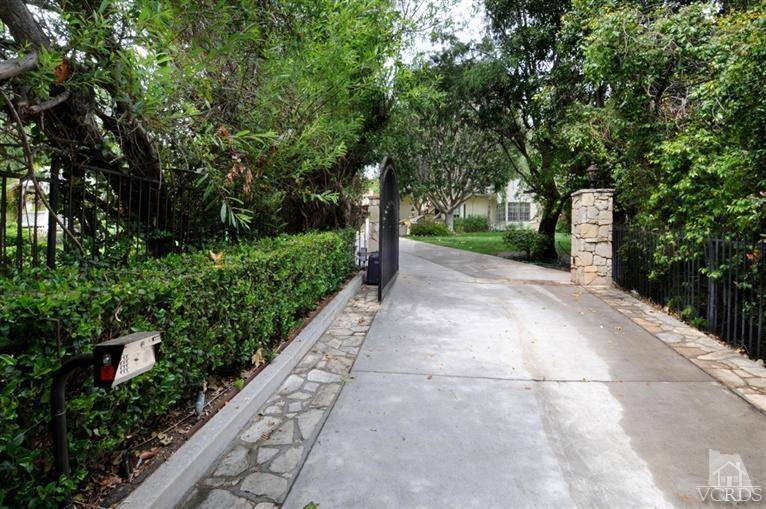 Westlake Village, CA 91362,5357 Long Shadow Court