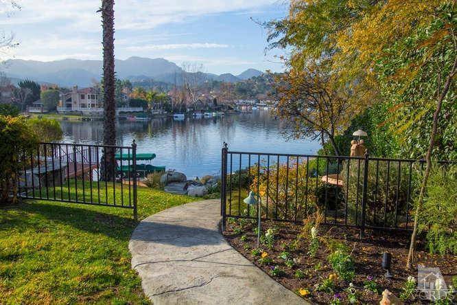 Westlake Village, CA 91361,2516 Northshore Lane