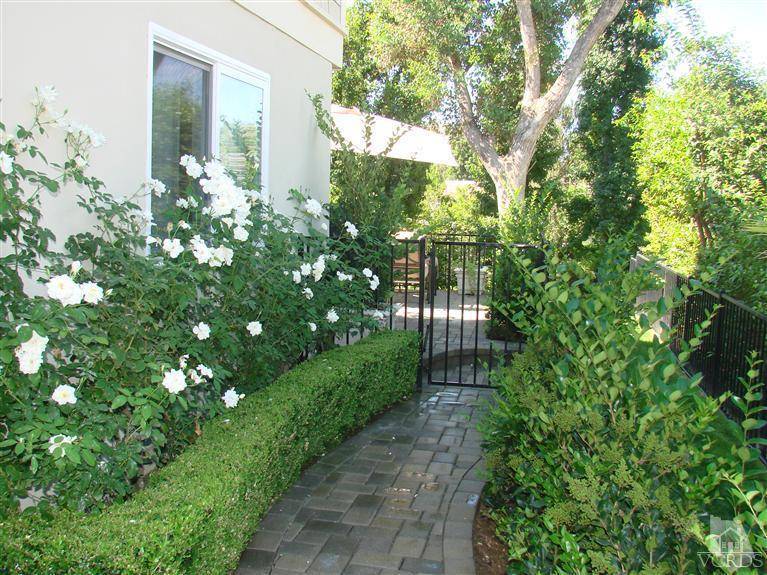 Westlake Village, CA 91361,4107 Lake Harbor Lane