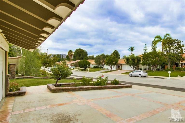 Agoura Hills, CA 91301,28728 Timberlane Street