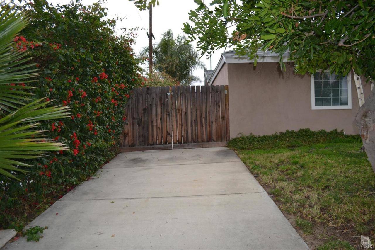 Simi Valley, CA 93065,2376 Rosemary Street