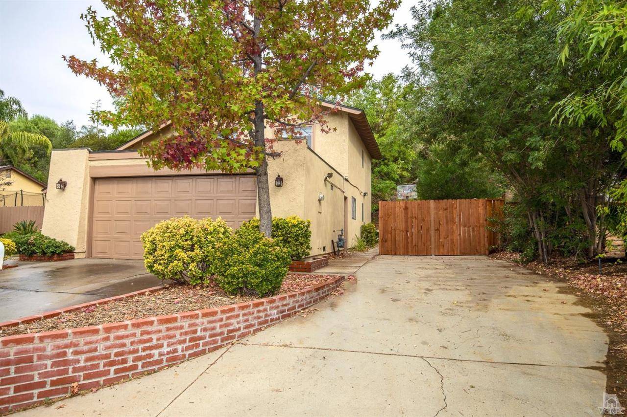 Agoura Hills, CA 91301,30705 Lakefront Drive