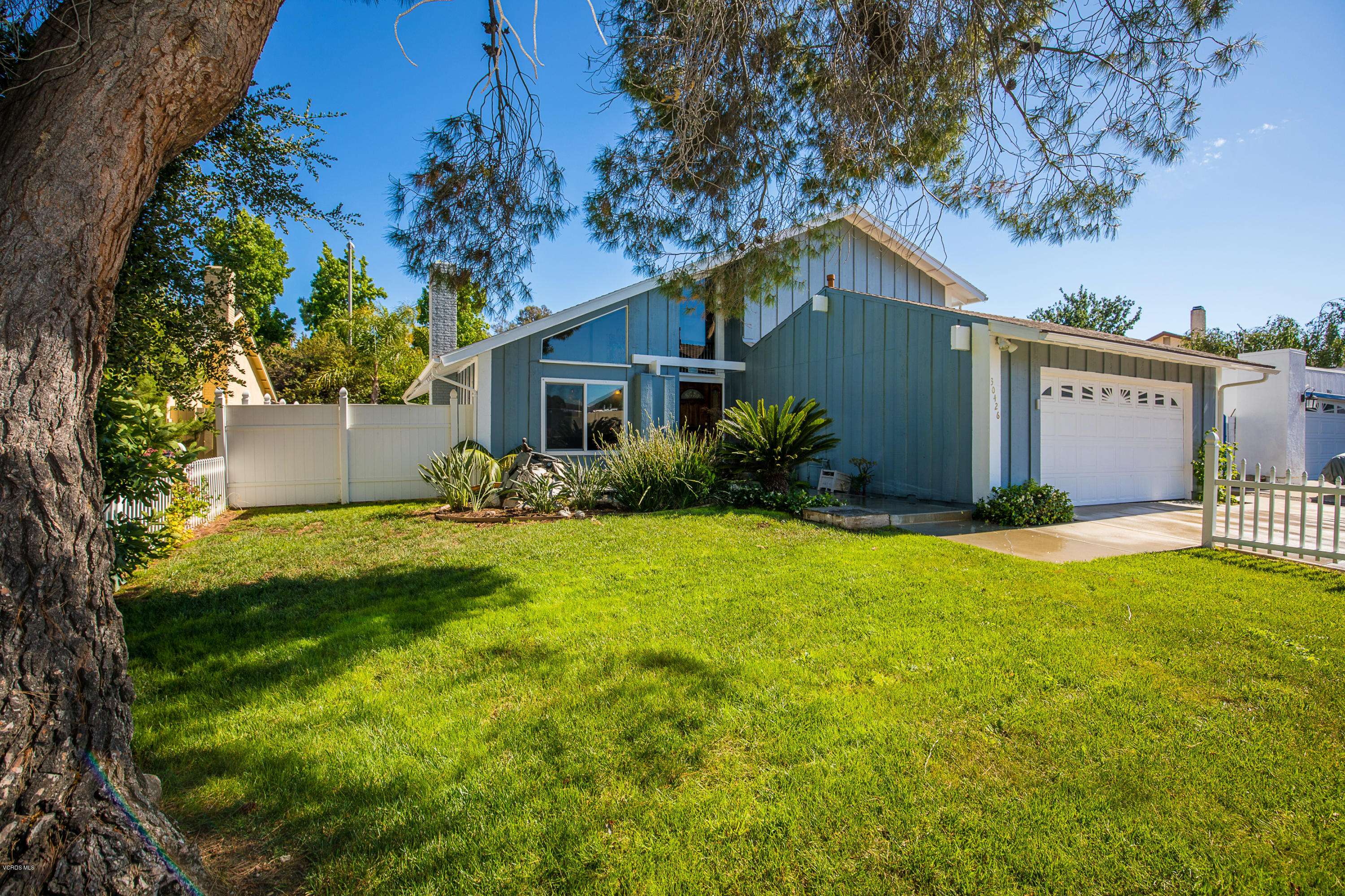 Agoura Hills, CA 91301,30426 Rainbow View Drive