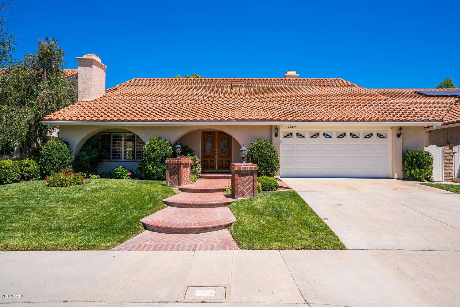 Agoura Hills, CA 91301,29019 Hollow Oak Court