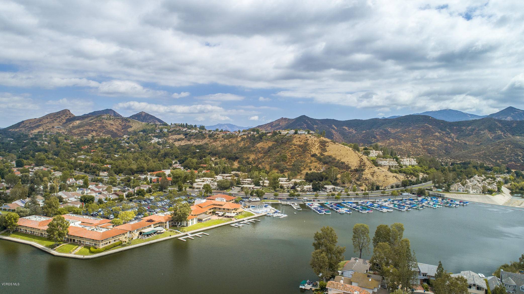 Westlake Village, CA 91361,3912 Fairbreeze Circle