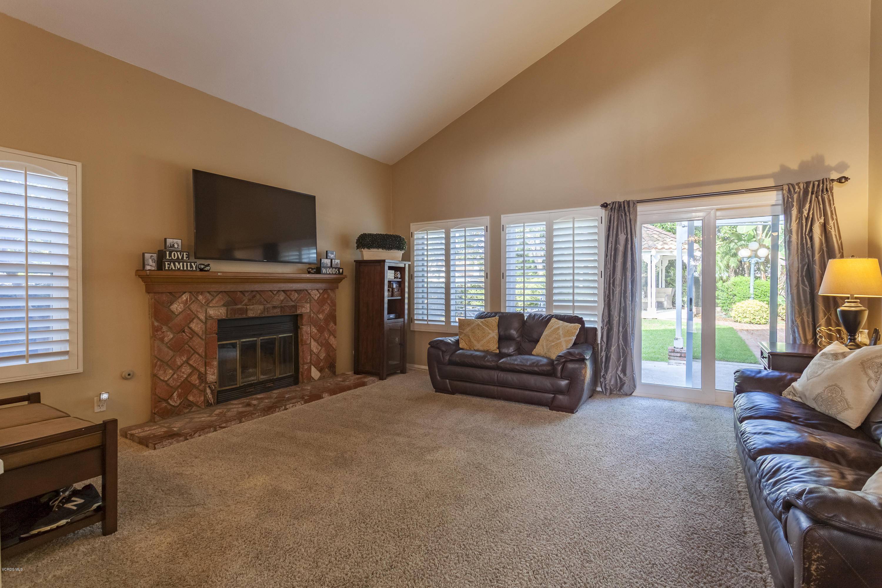 Moorpark, CA 93021,4303 Country Meadow Street