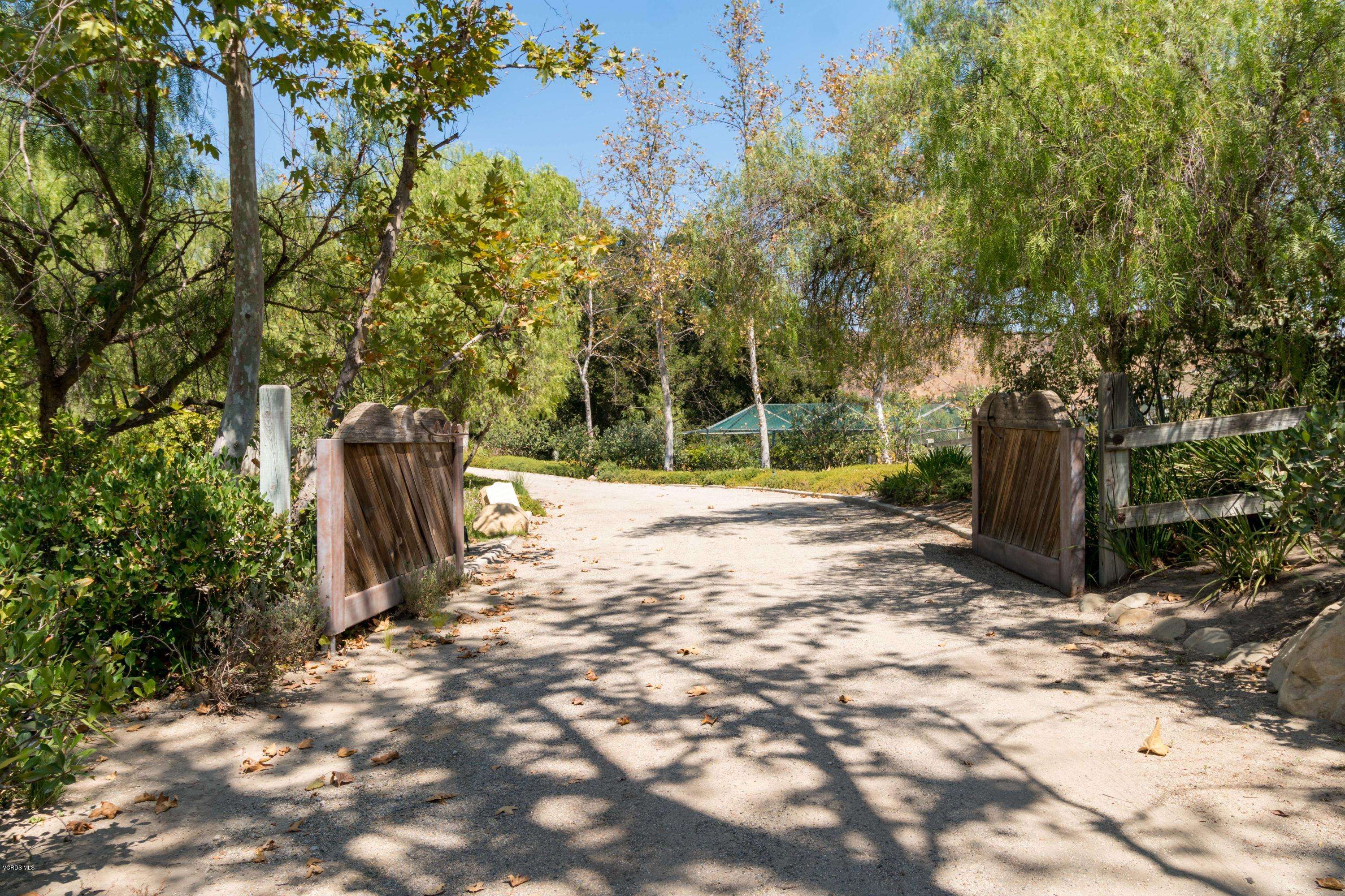 Agoura Hills, CA 91301,6116 Colodny Drive