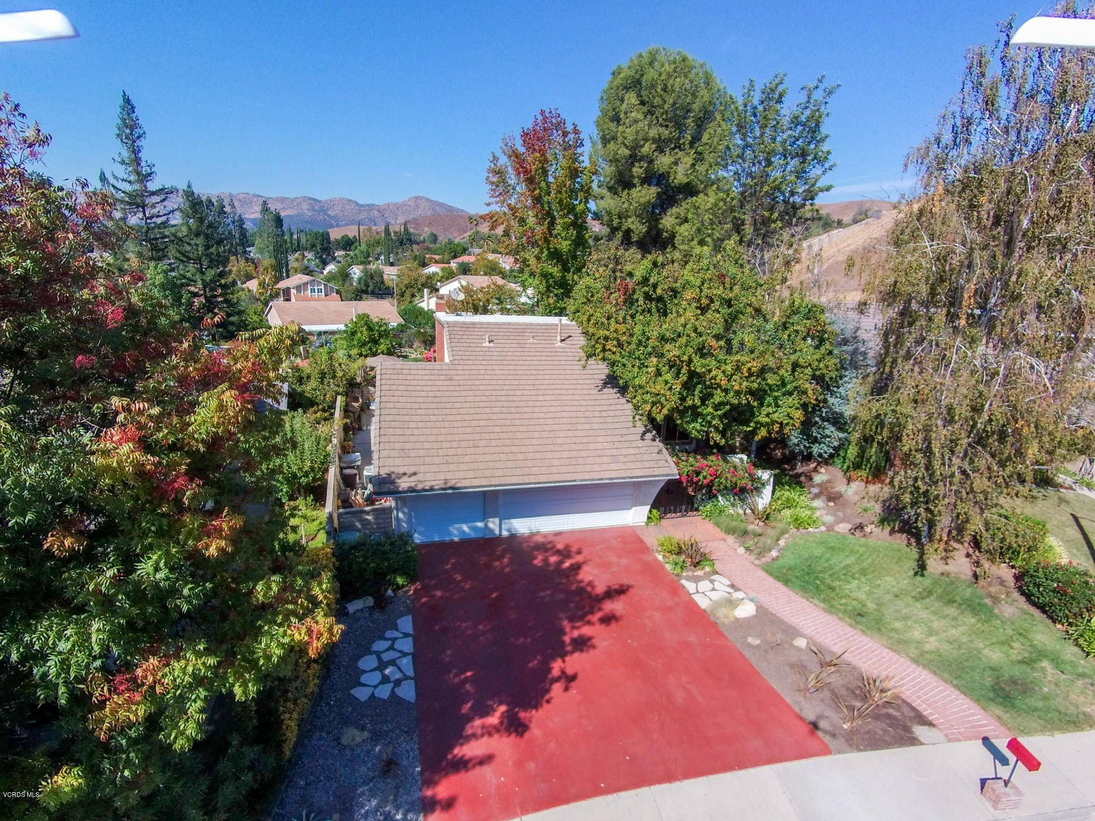 Agoura Hills, CA 91301,28667 Acacia Glen Street