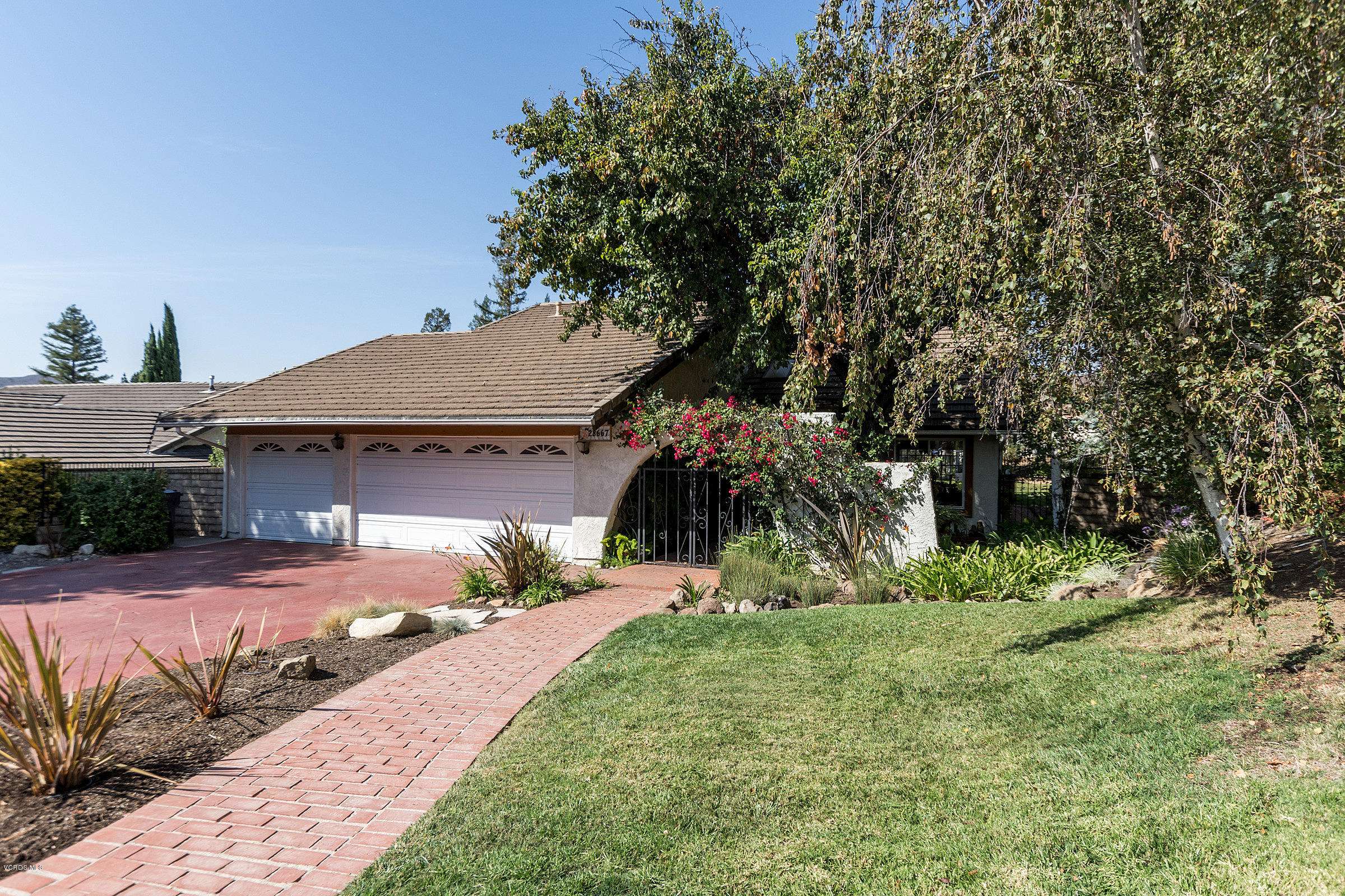 Agoura Hills, CA 91301,28667 Acacia Glen Street