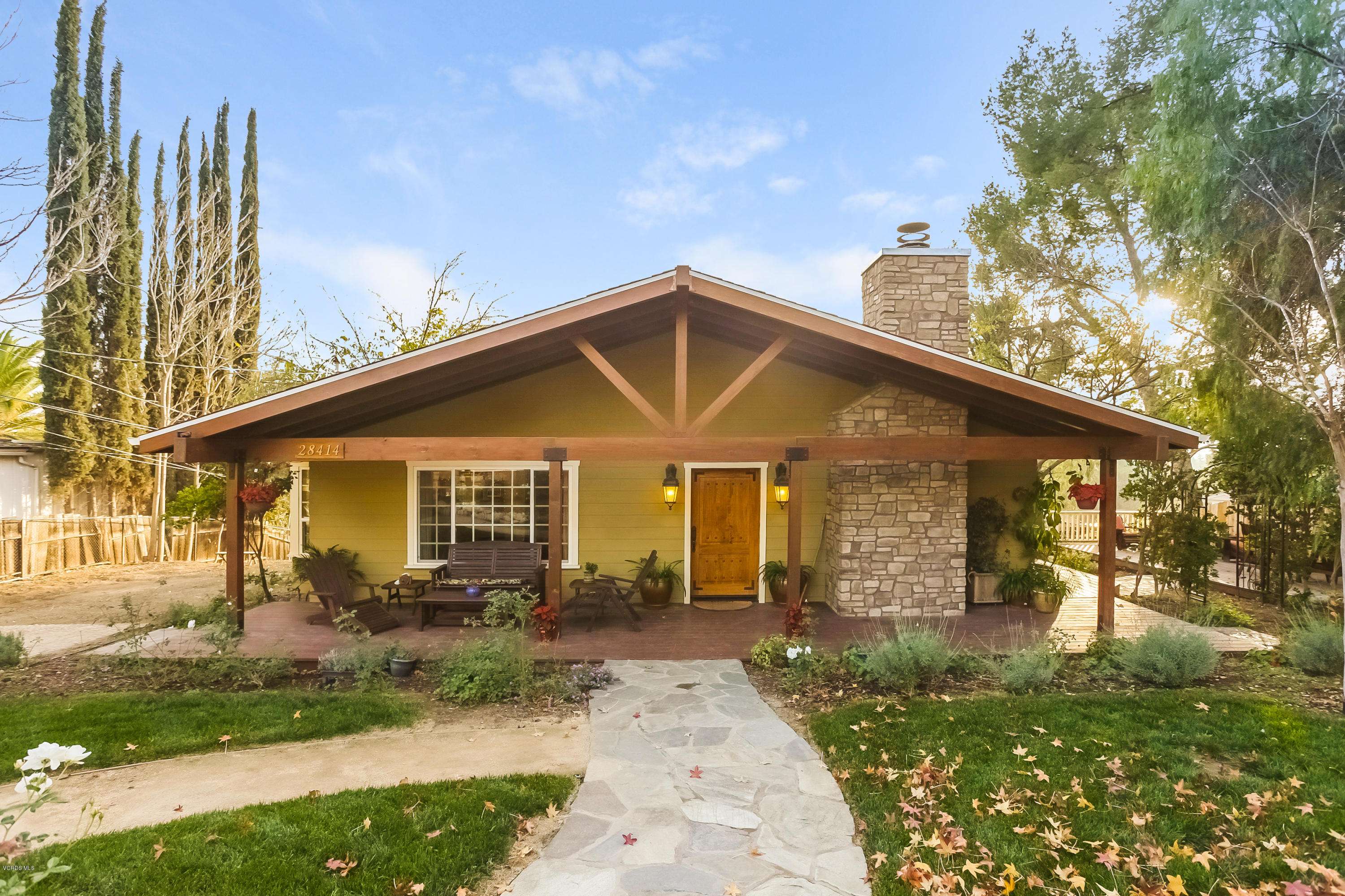 Agoura Hills, CA 91301,28414 Foothill Drive