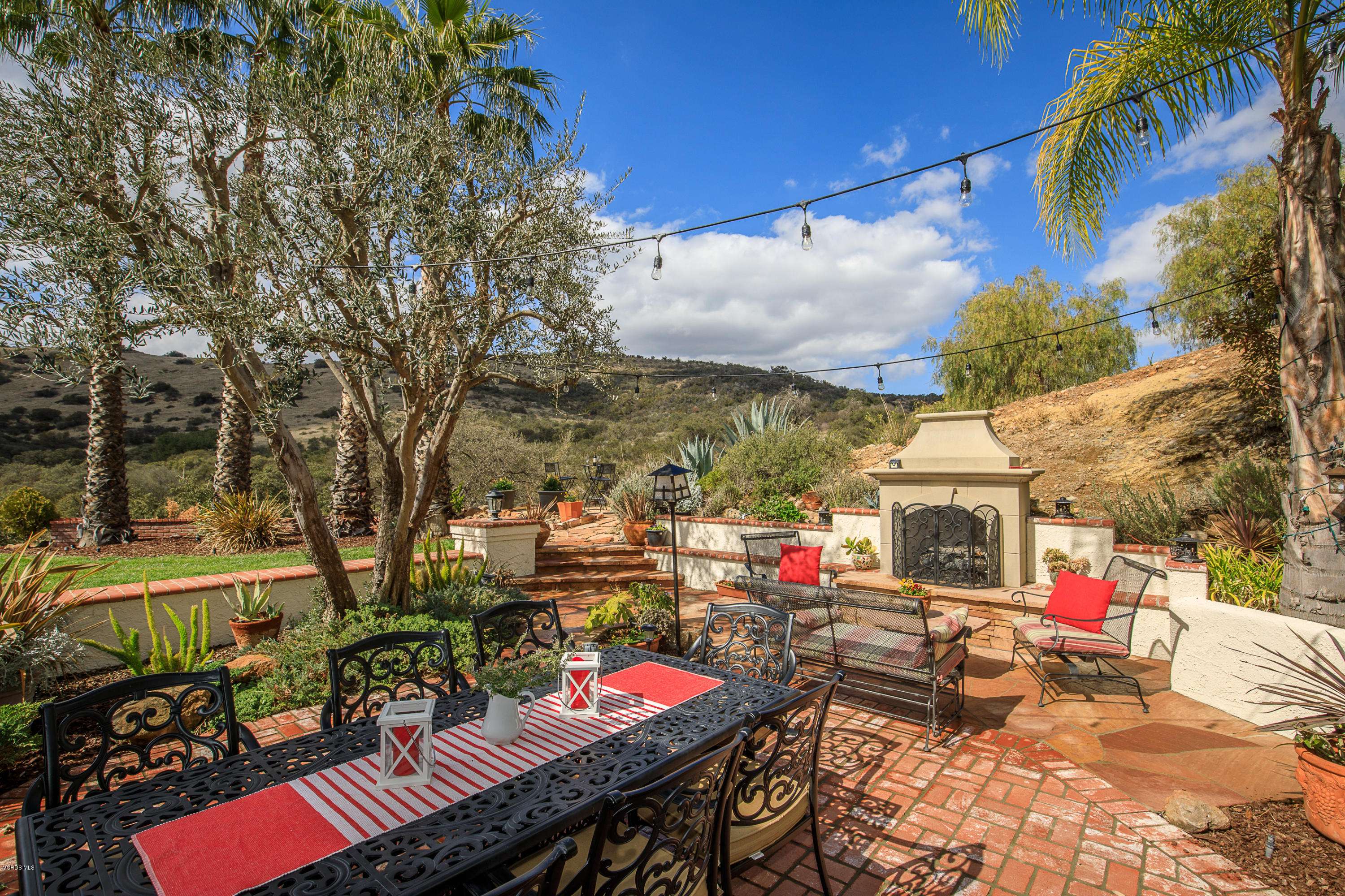 Westlake Village, CA 91361,2668 Yellowwood Drive