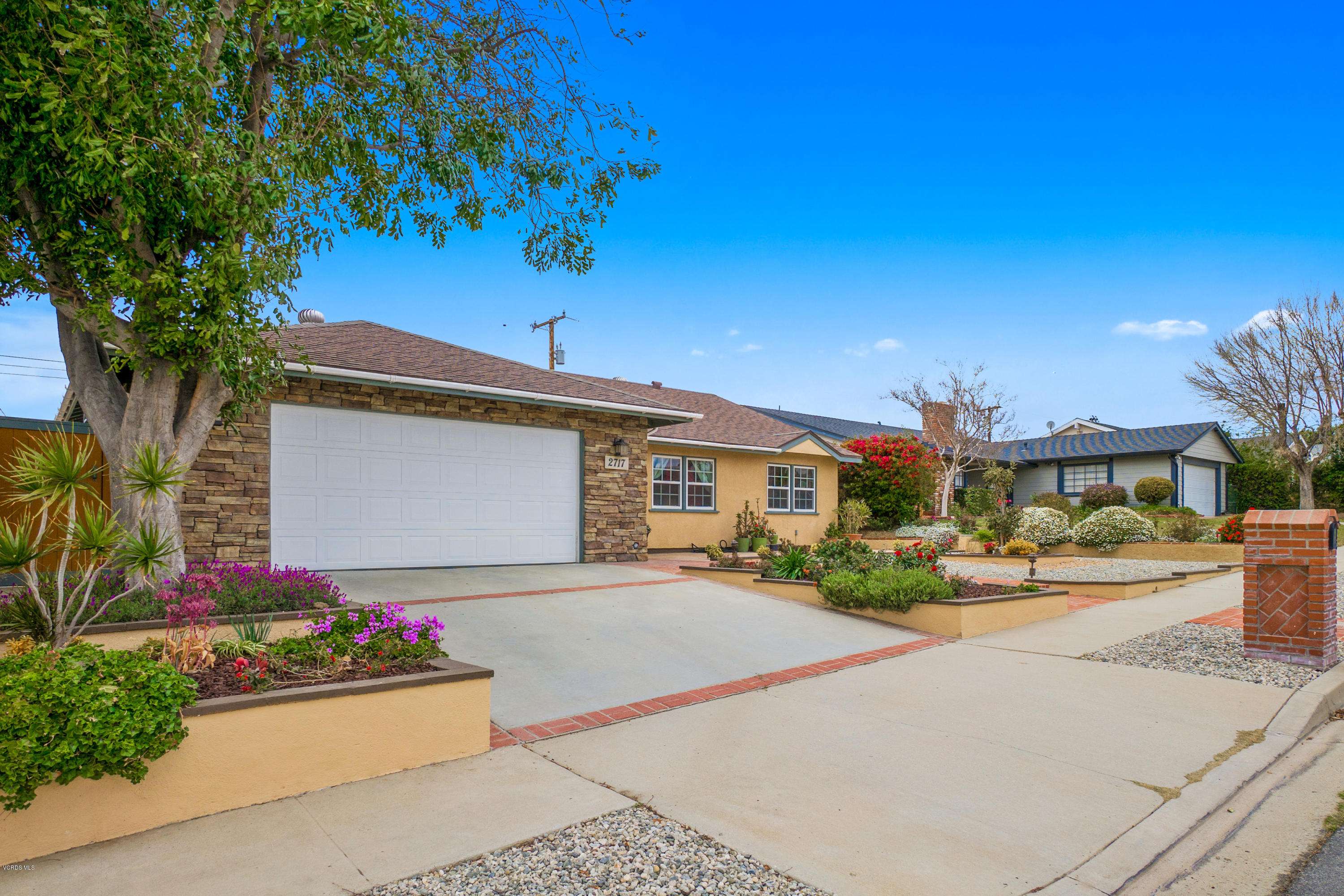 Simi Valley, CA 93065,2717 Loraine Place