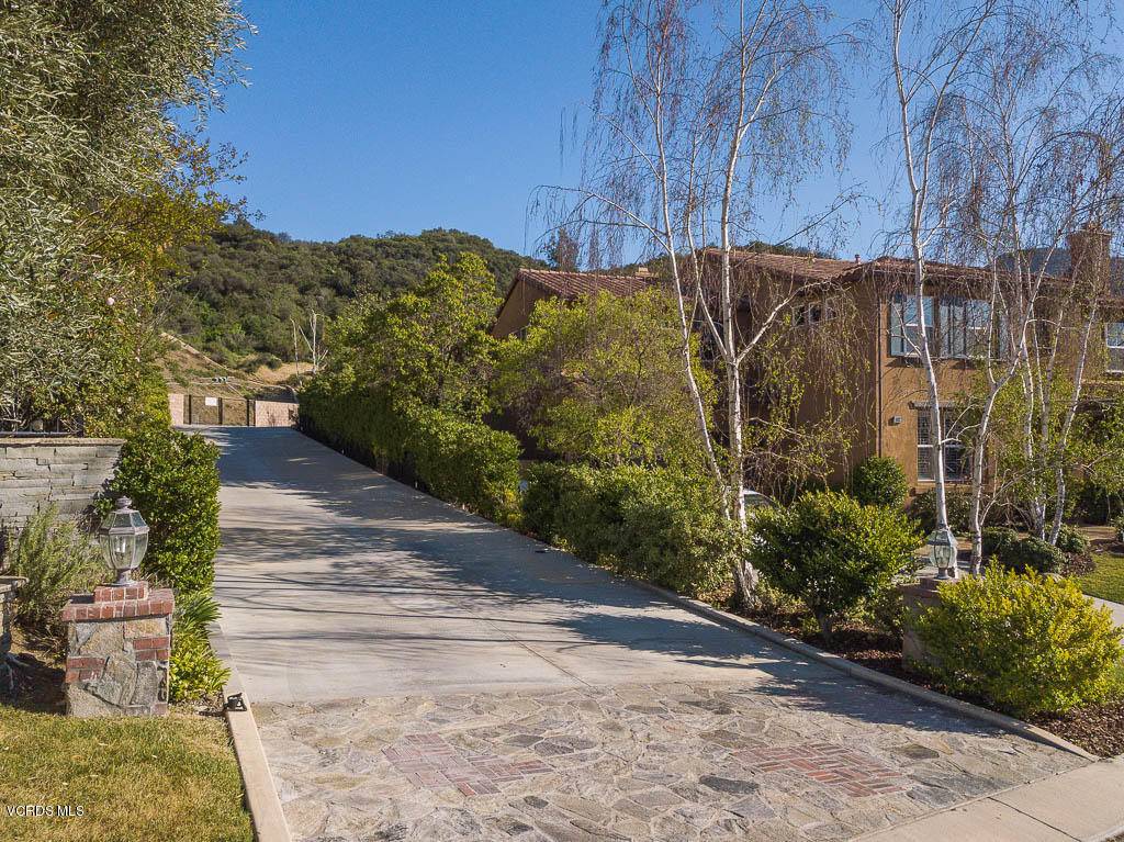 Westlake Village, CA 91361,1686 Sycamore Canyon Drive