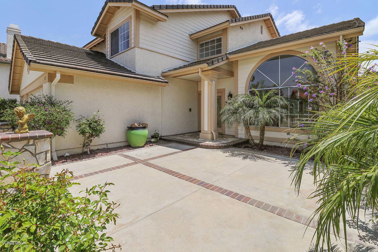 Simi Valley, CA 93065,713 Azure Hills Drive