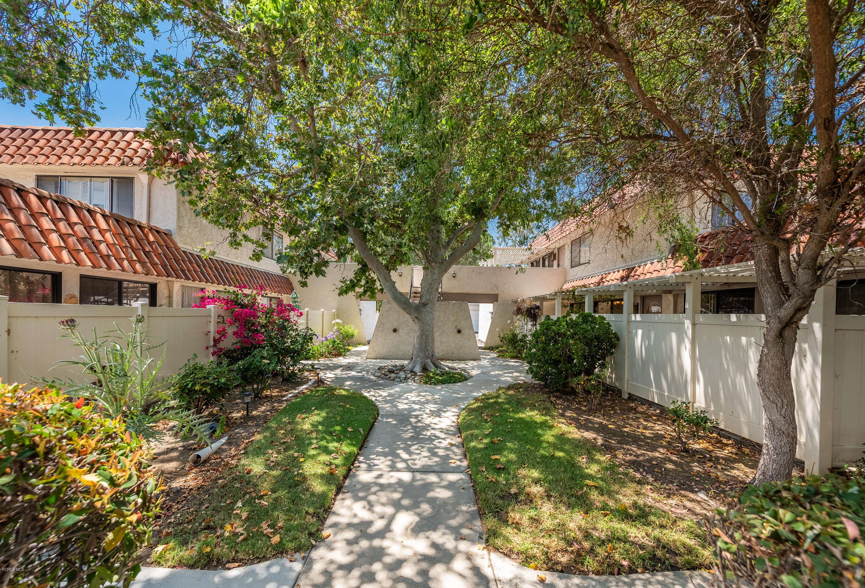 Westlake Village, CA 91361,1144 Landsburn Circle