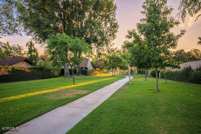 Westlake Village, CA 91361,4401 Beaconsfield Court