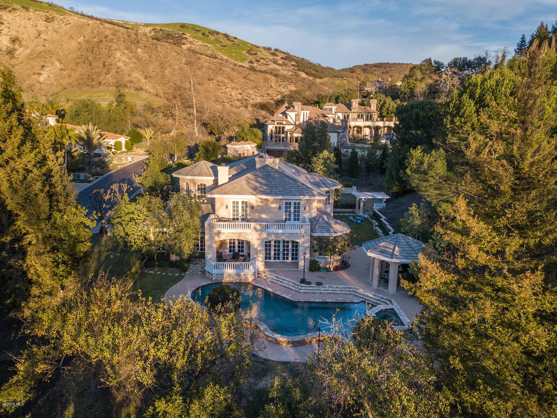 Westlake Village, CA 91362,1135 Country Valley Road