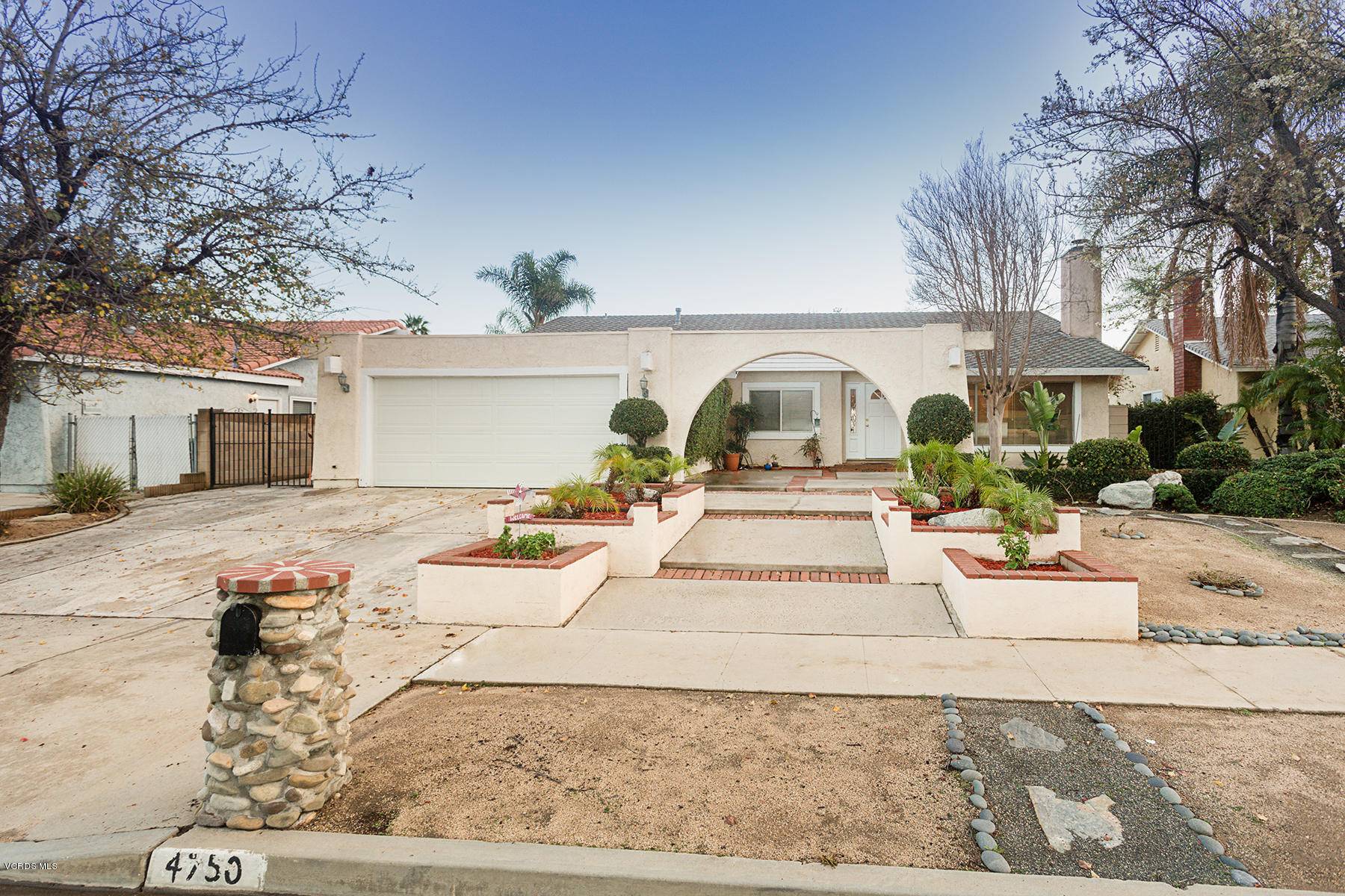 Simi Valley, CA 93063,4750 Summit Avenue