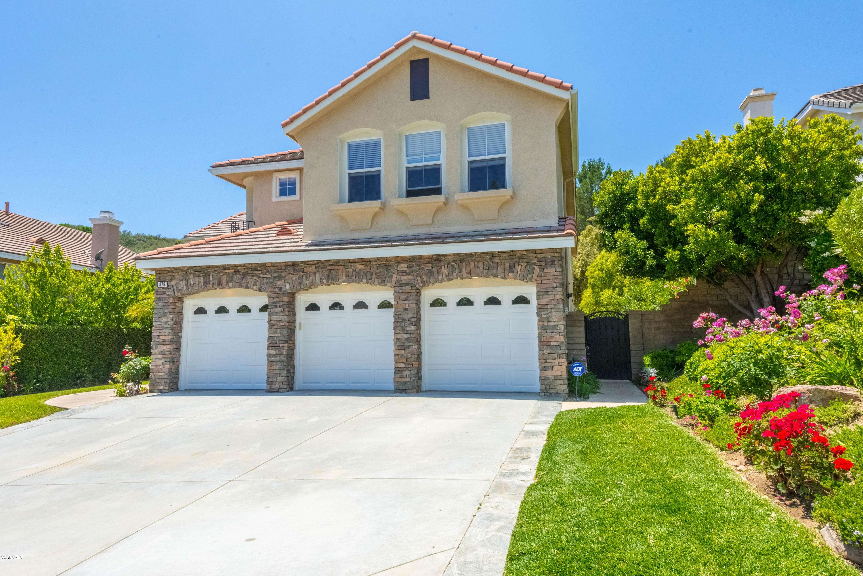 Oak Park, CA 91377,879 Ellesmere Way