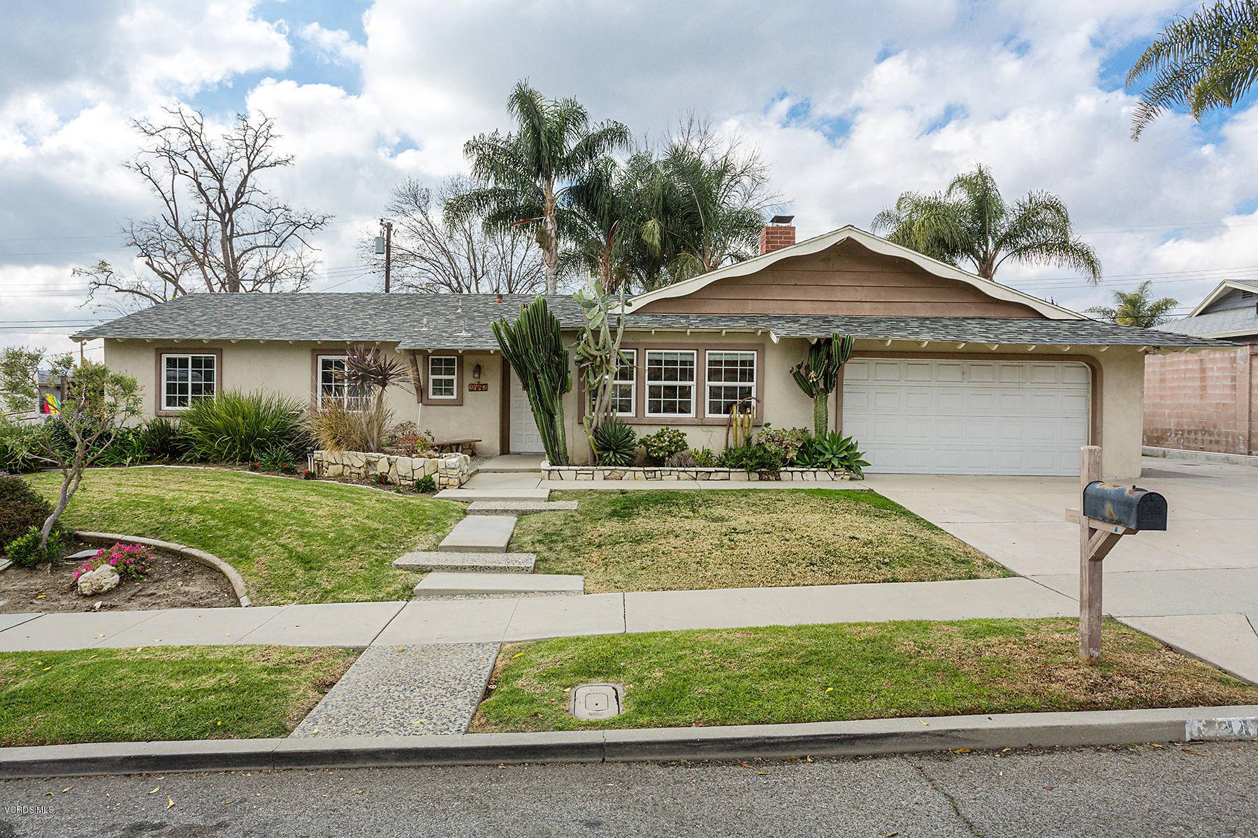 Simi Valley, CA 93063,1447 Crater Street