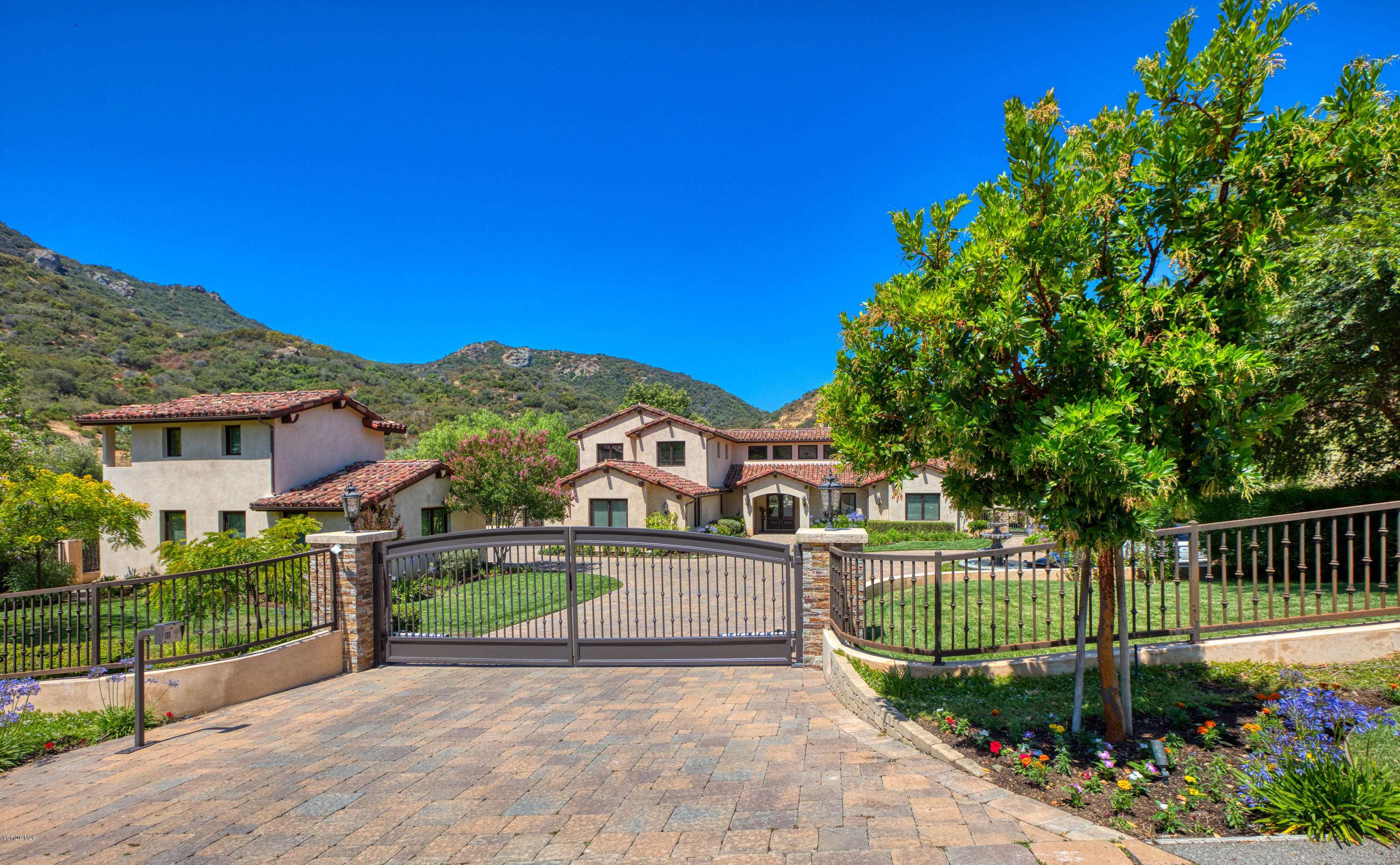 Westlake Village, CA 91361,1323 Country Ranch Road