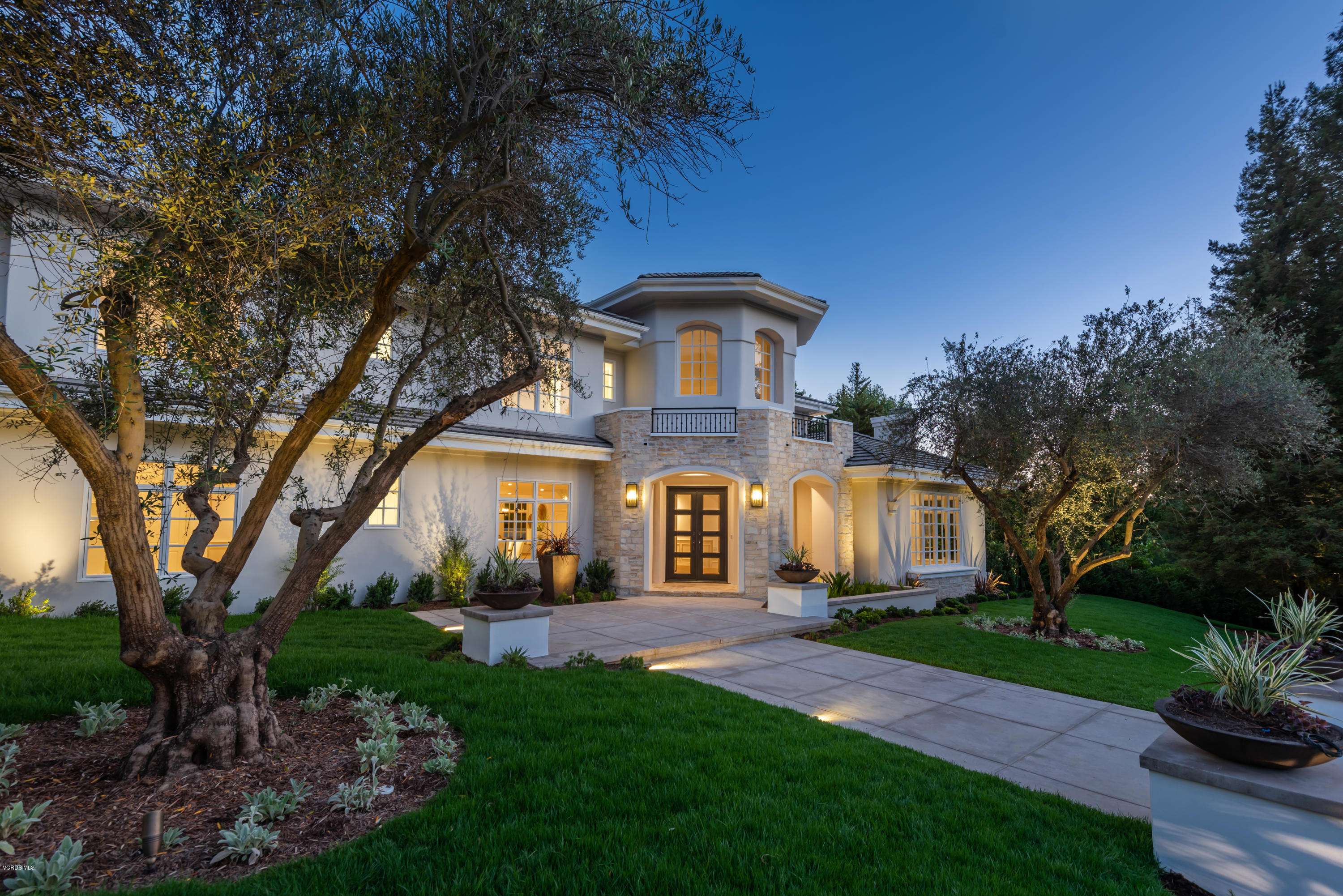 Westlake Village, CA 91362,1135 Country Valley Road