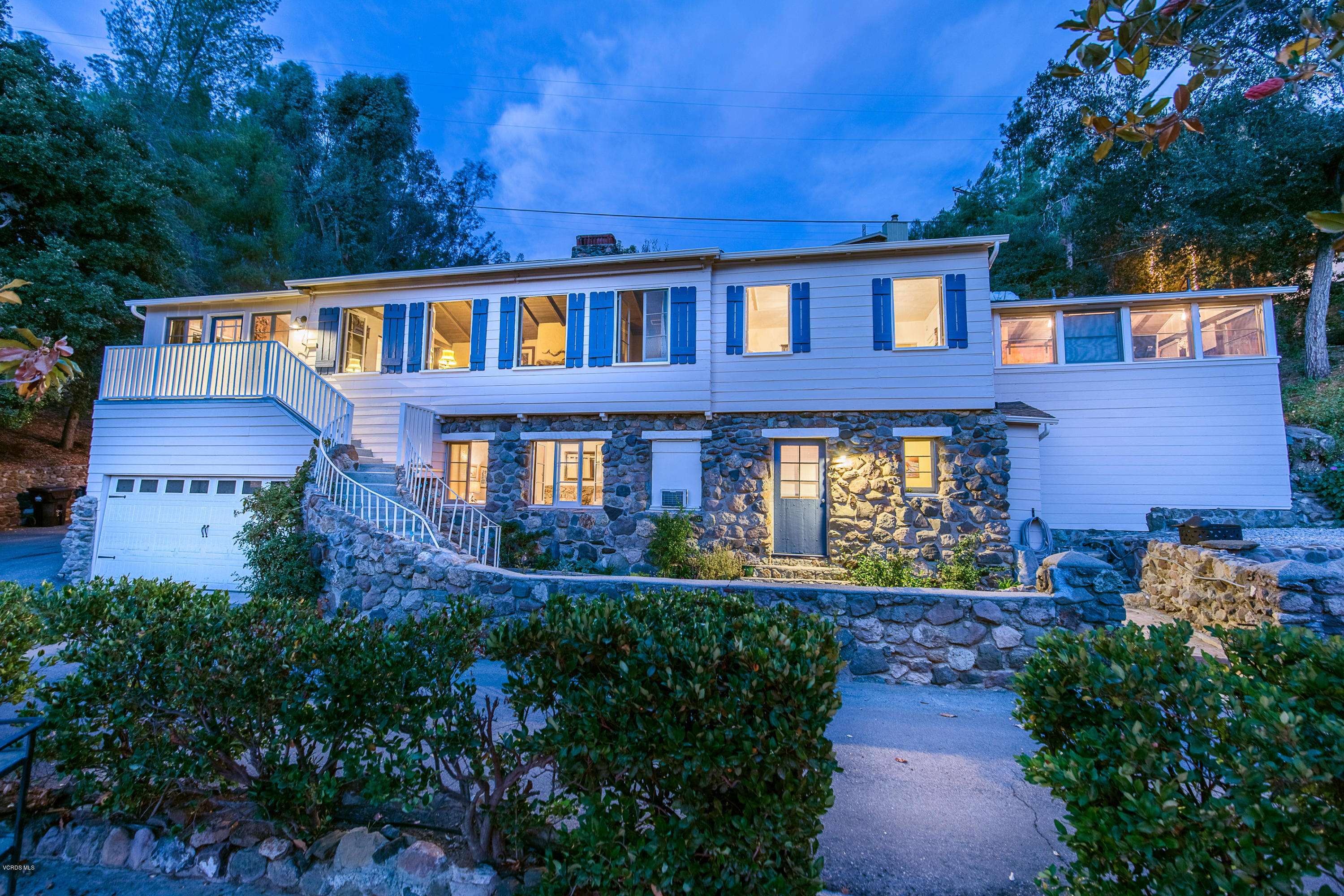 Agoura Hills, CA 91301,2070 E Lakeshore Drive